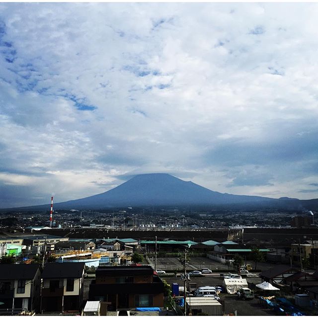 見るだけでブロック解除ライブ富士山おはようございます！久しぶりに富士山姿を見せてくれました。